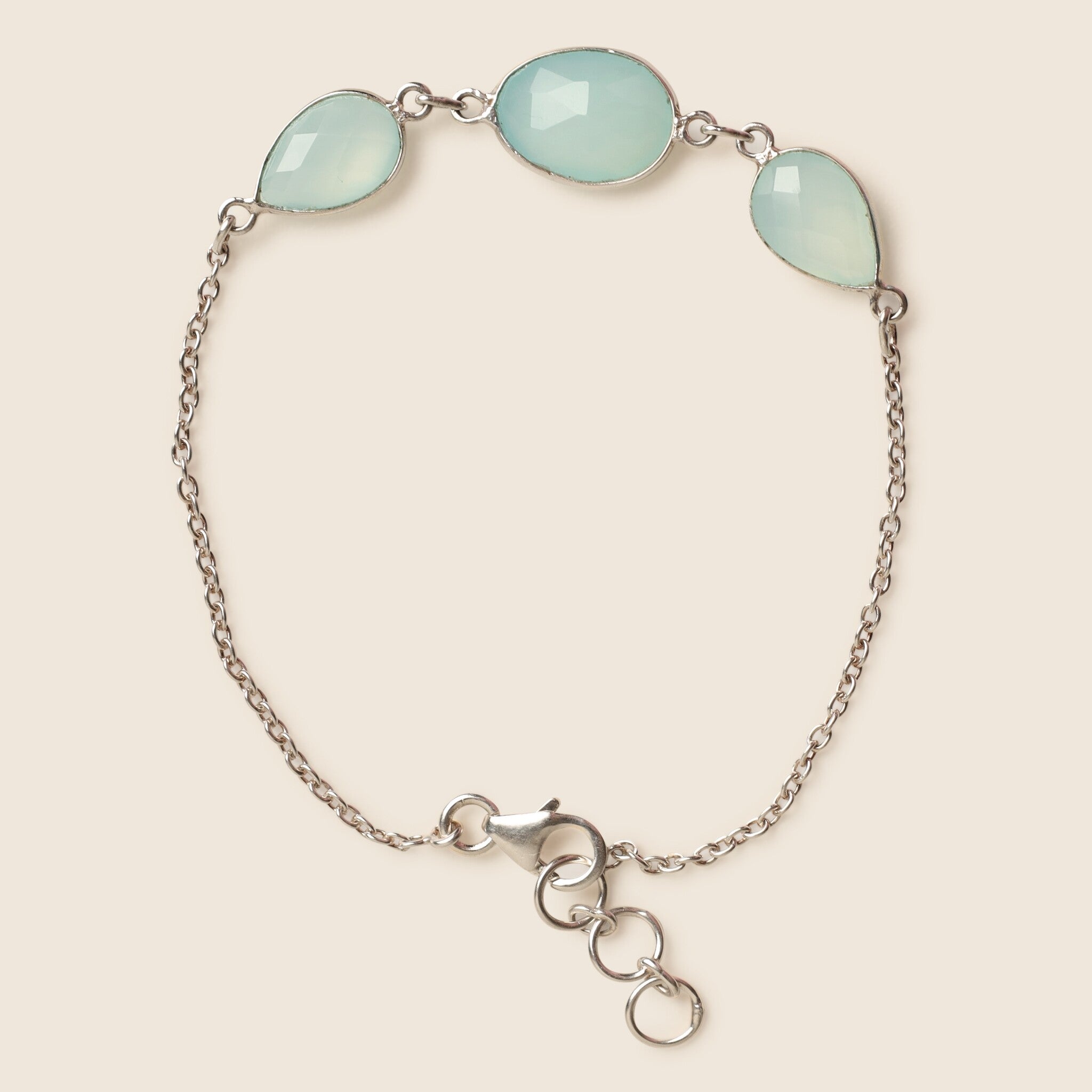 Edelsteen sieraden lichtblauw edelsteen close up