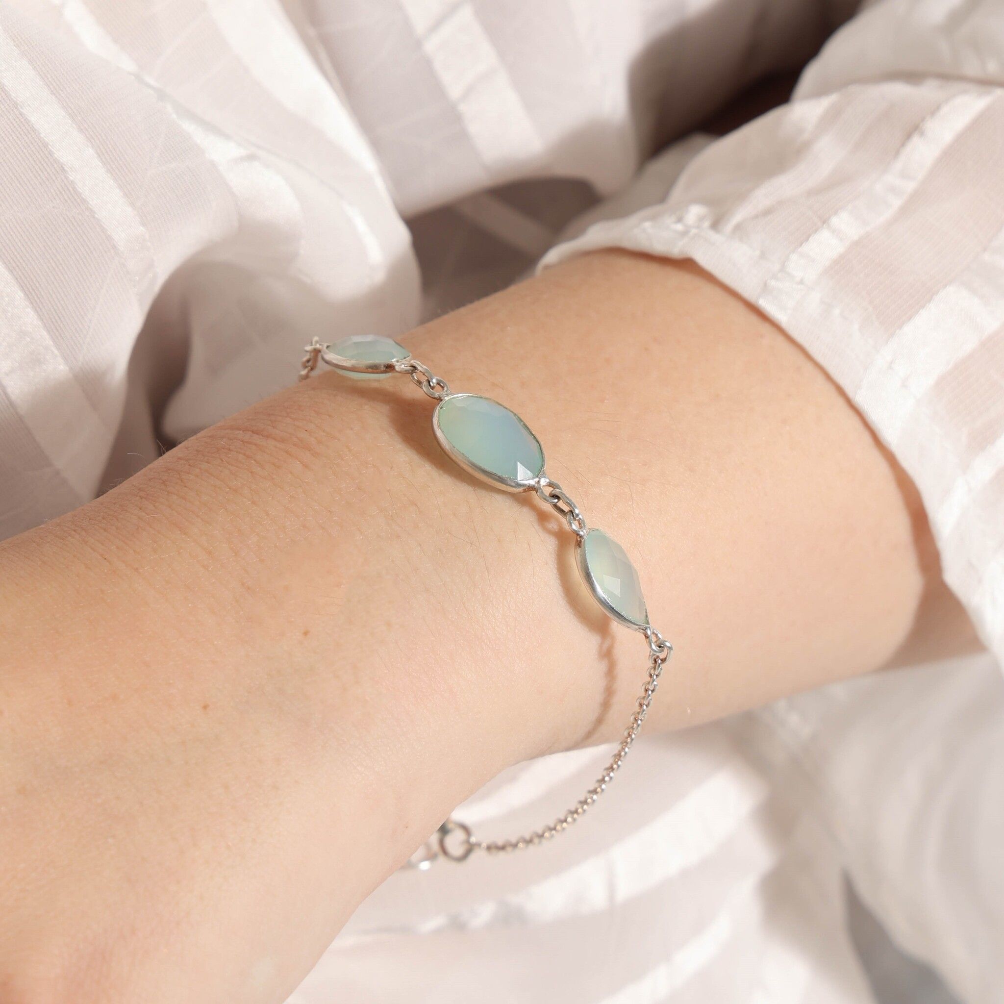 Edelsteen sieraden lichtblauw edelsteen